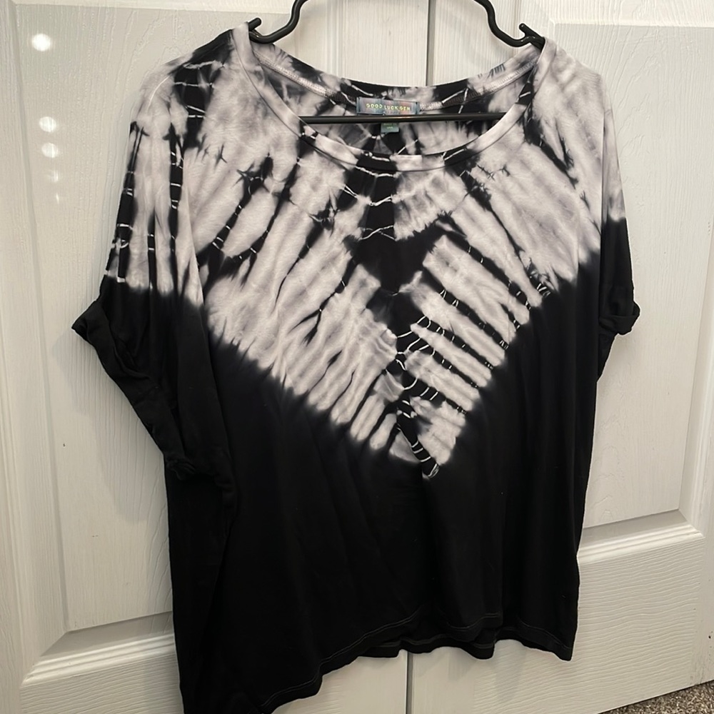 Women’s Tie Dye tee